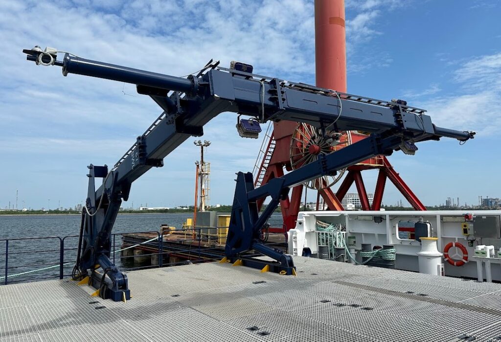 Orange_Delta_Equipment_offshore_8T_A-frame_Singapore_customised_modular