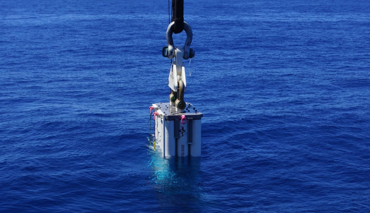 SAFELINK_poseidon_Passive_Heave Compensator_PHC_Singapor_2